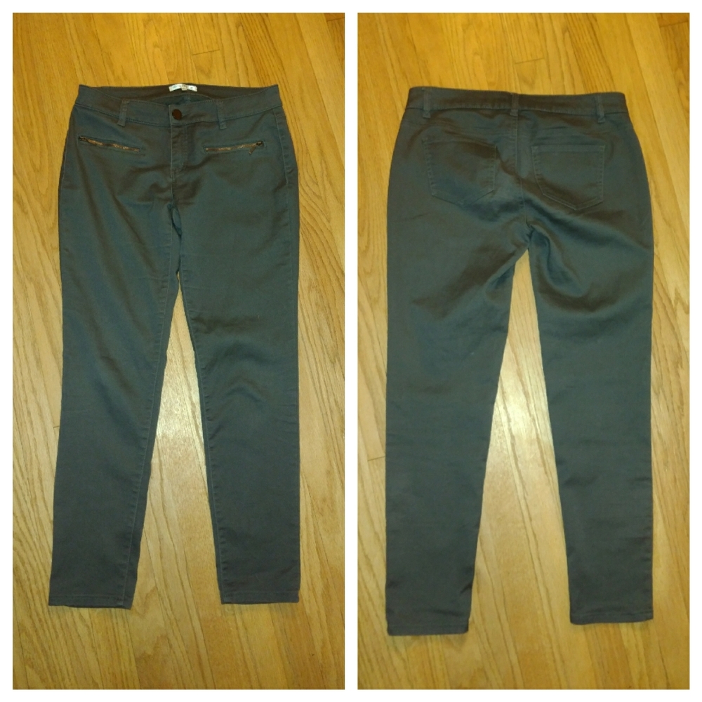 Love Fire Skinny Green pants Sz 9 or 28"